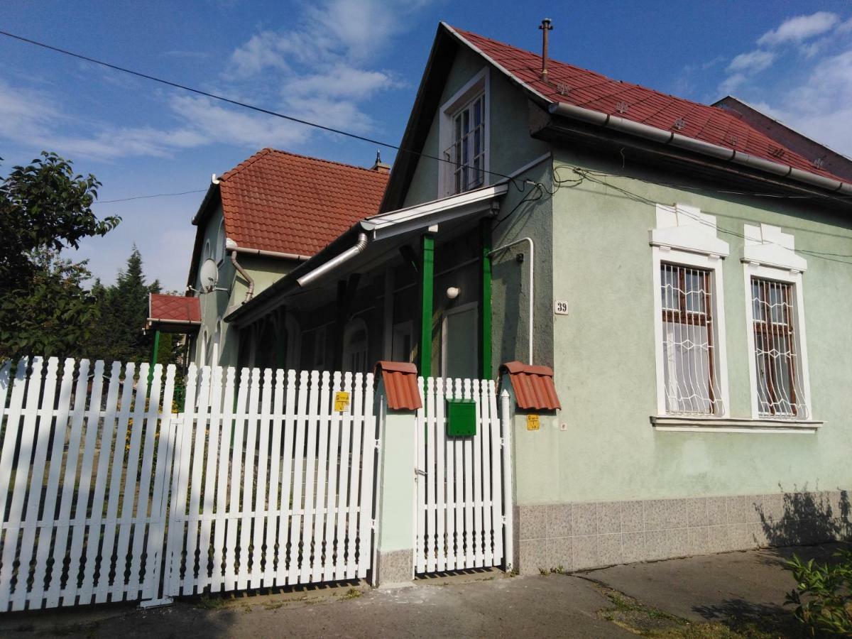 Апартаменты Orgona Vendeghaz Мишкольц Экстерьер фото